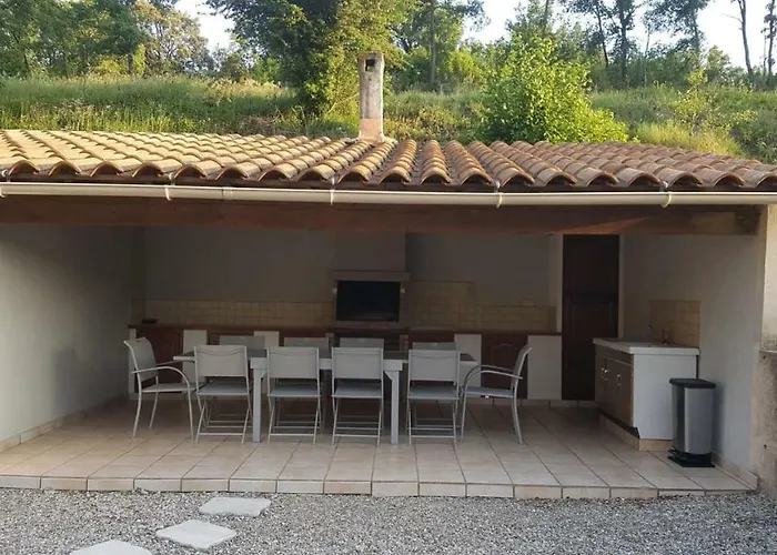 Les Prairies De L'encreme *