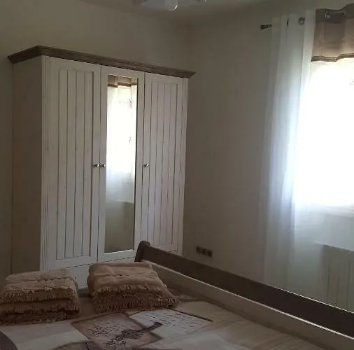 Les Prairies De L'encreme *