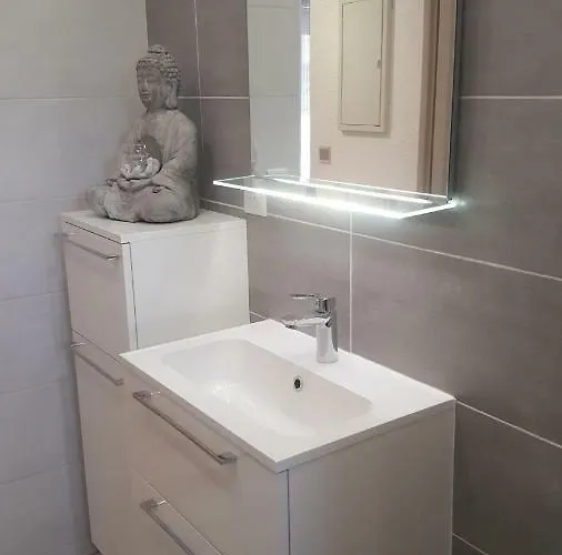 Les Prairies De L'encreme *